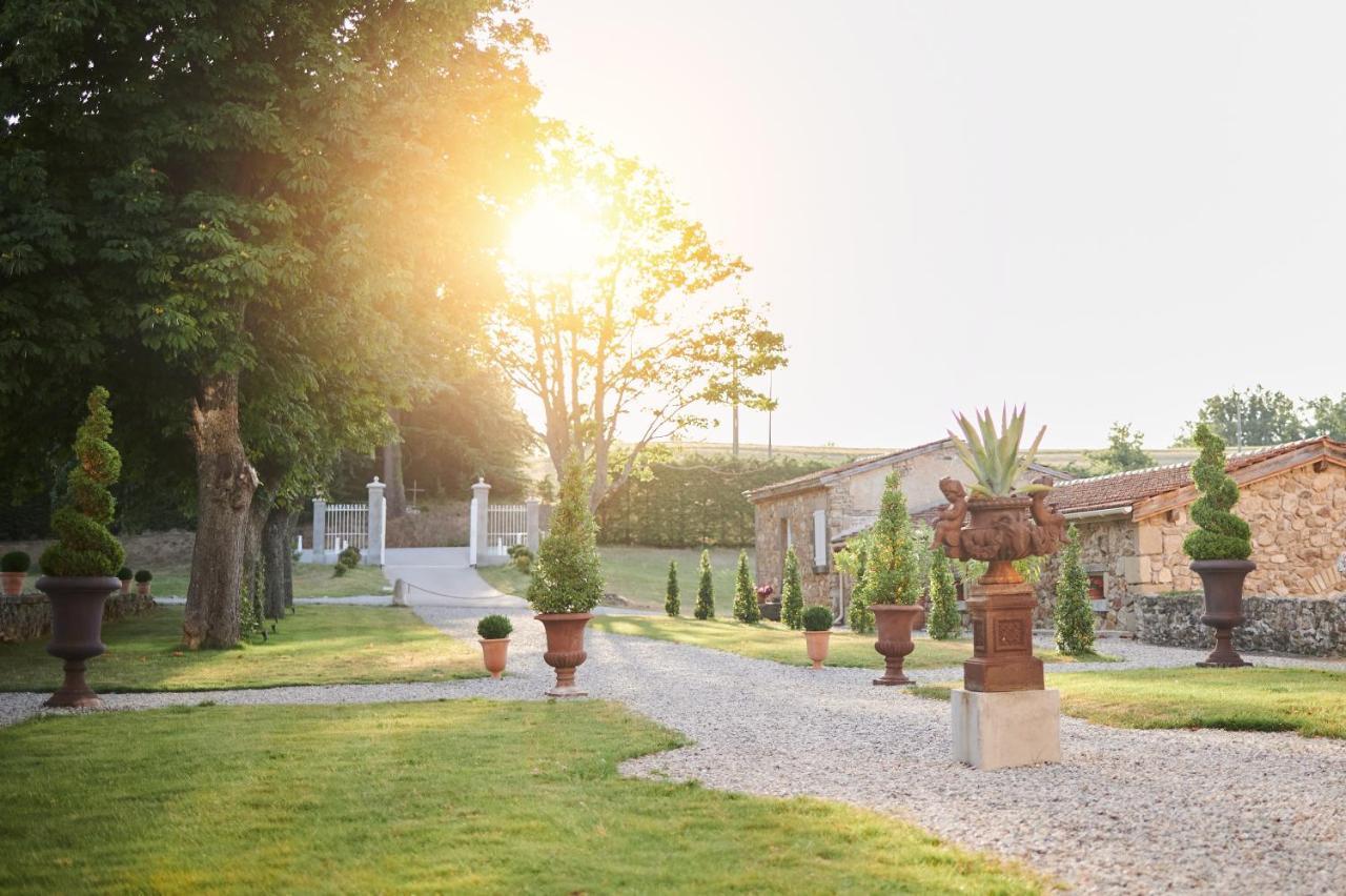 Hotel Chateau Chavagnac Lemps  Exterior foto